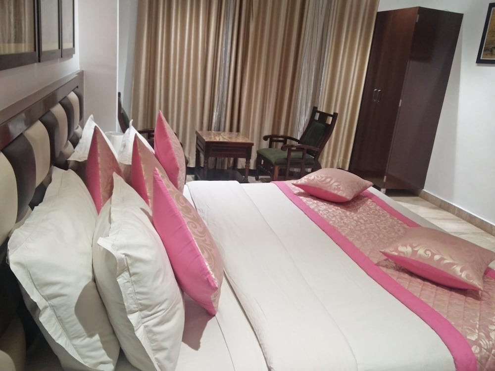 Hotel Radhika Jaisalmer 25/48