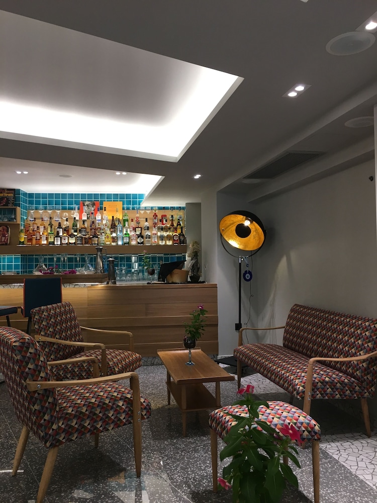 360 Degrees Pop Art Hotel 48/74