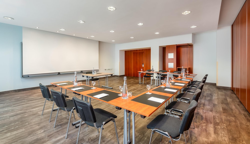 Radisson Blu Furst Leopold Dessau 63/74