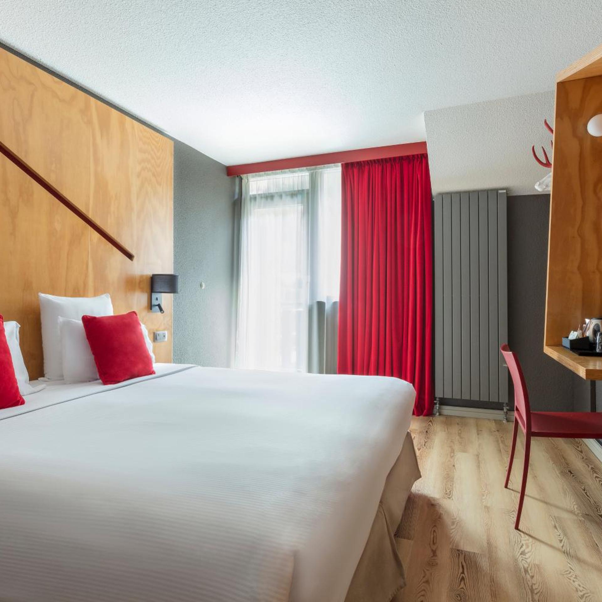 Classic, Double or Twin Bed, Mont Blanc View, Balcony