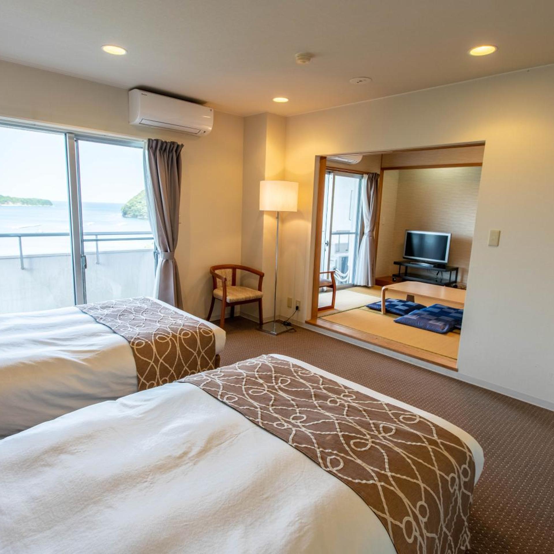 غرفة بأرضية تاتامي