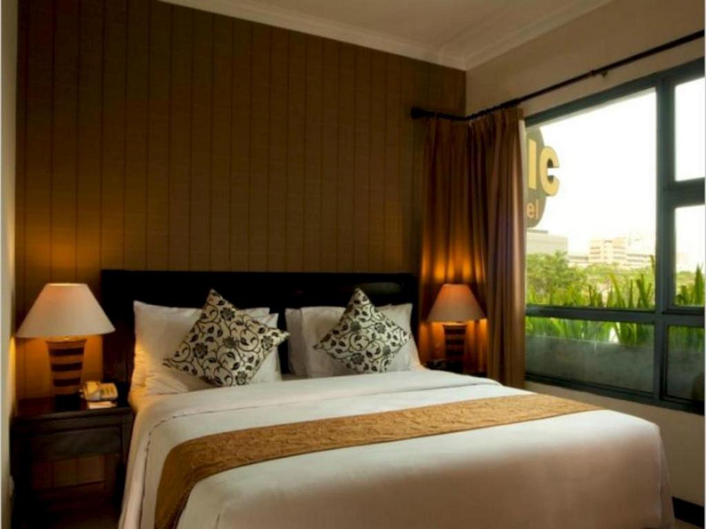 جناح بزنس، Grand Tropic Suites Jakarta 2/4
