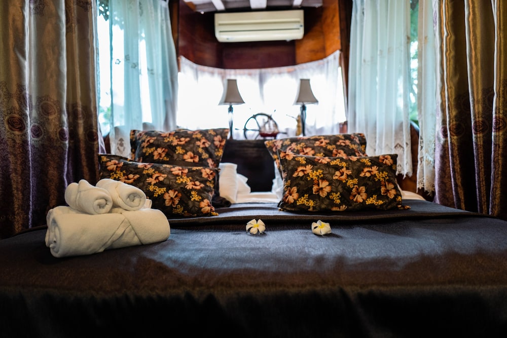 Kaengkrachan Boathouse Paradise Resort 25/78
