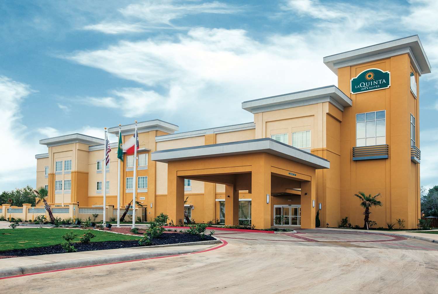 La Quinta Inn Suites Cotulla 3/20