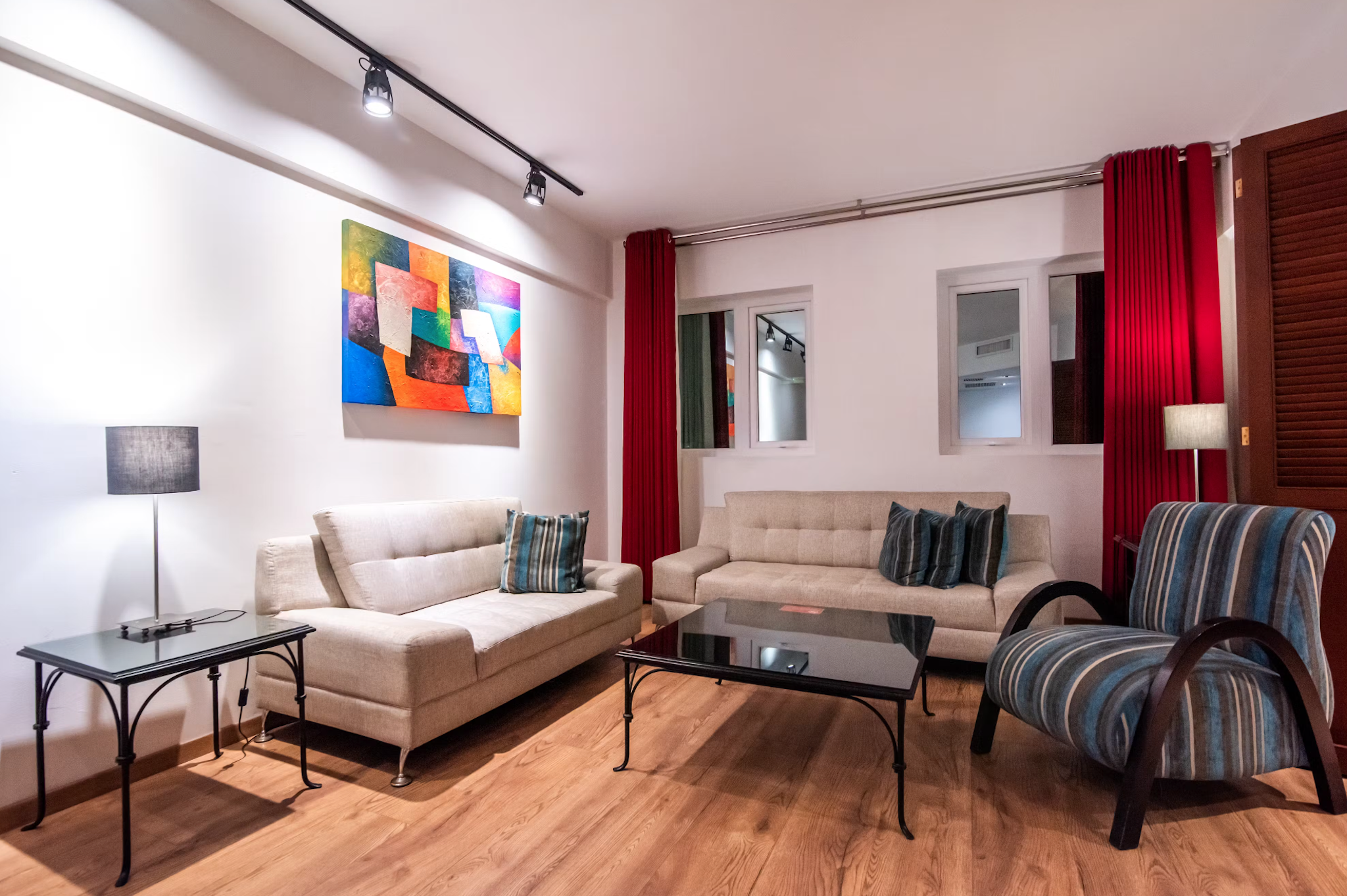 El Polo Apart Hotel and Suites 3/8