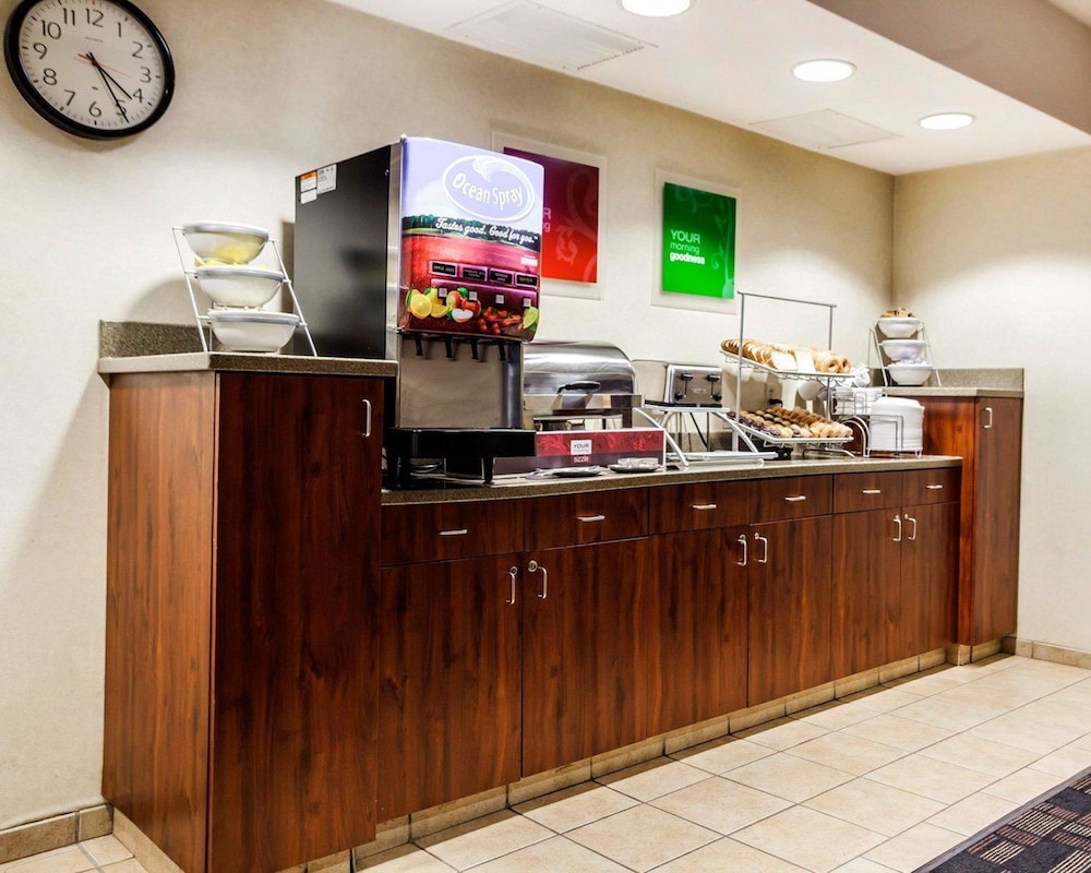 Comfort Suites Independence Kansas City 6/38