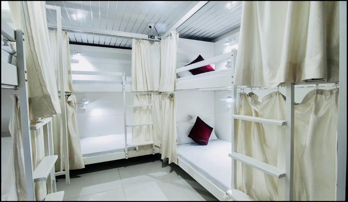 Mixed Dorm, 10 Beds