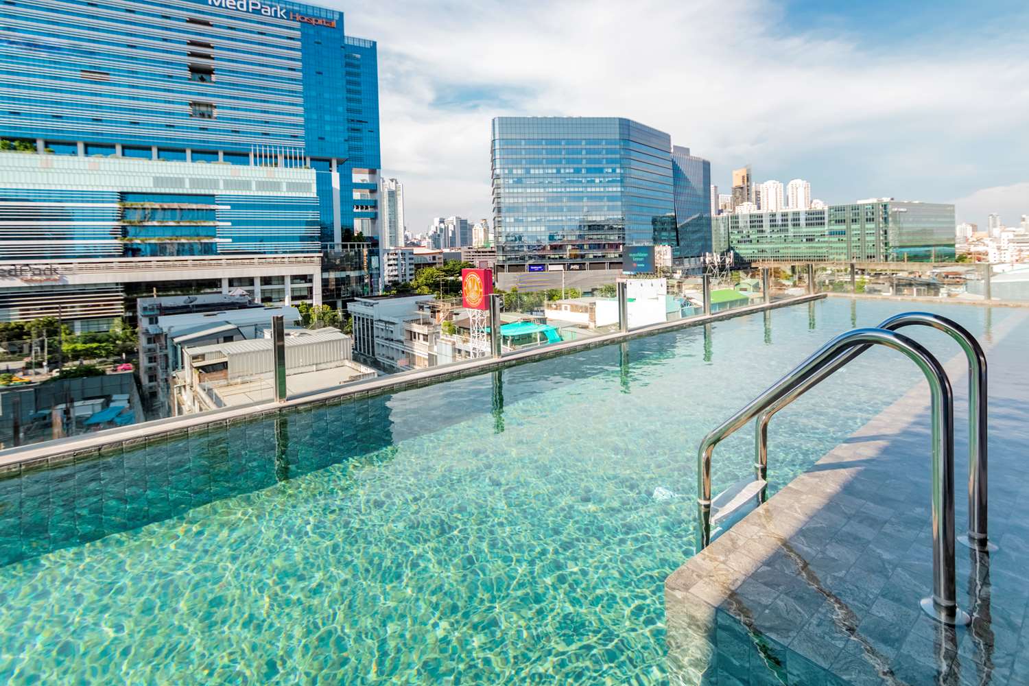 Seekers Finders Rama IV Hotel, SureStay Collection by BW 6/9