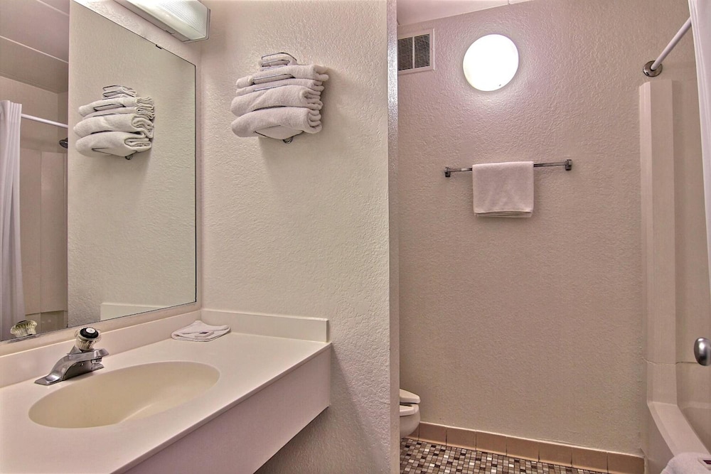 Motel6 Merrillville, IN 49/53