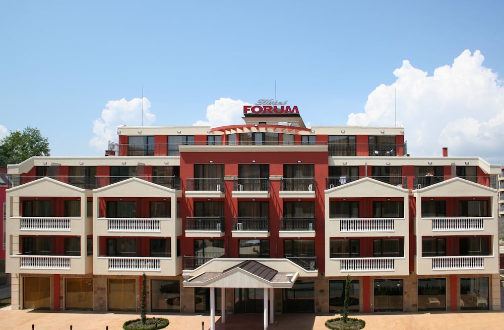 Hotel Forum 4/50