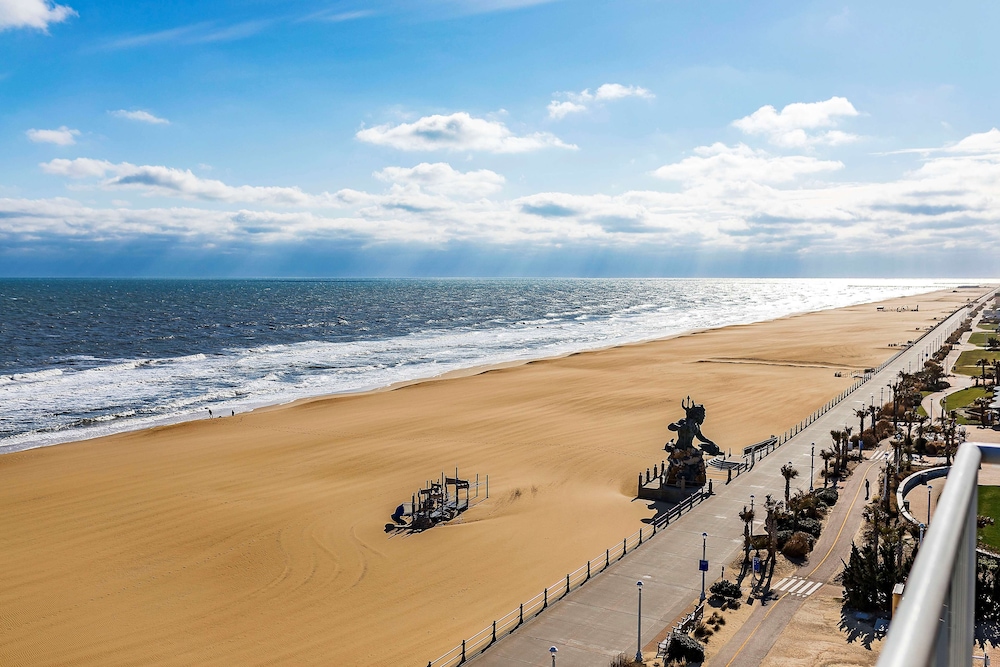 Hampton Inn Virginia Beach-Oceanfront North 36/75