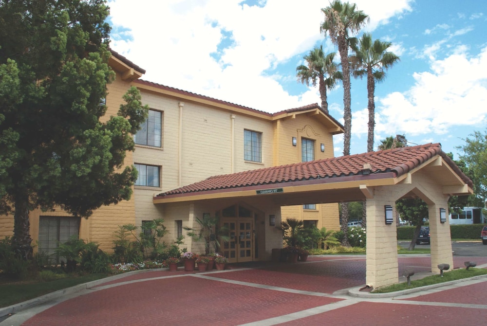 Days Inn by Wyndham San Diego Vista 3/46