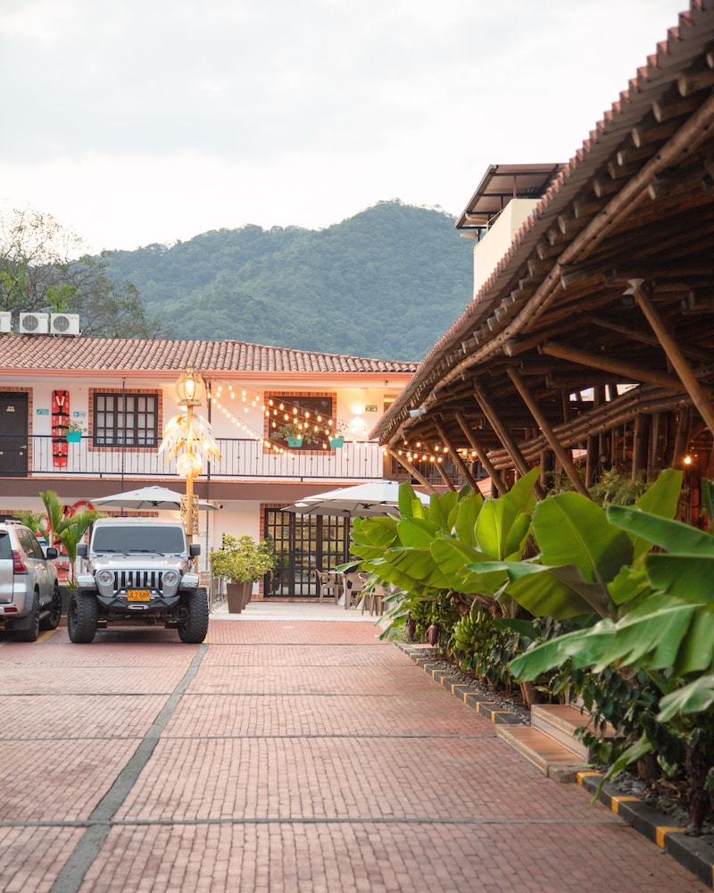 Hotel Vanguardia Natural 19/24
