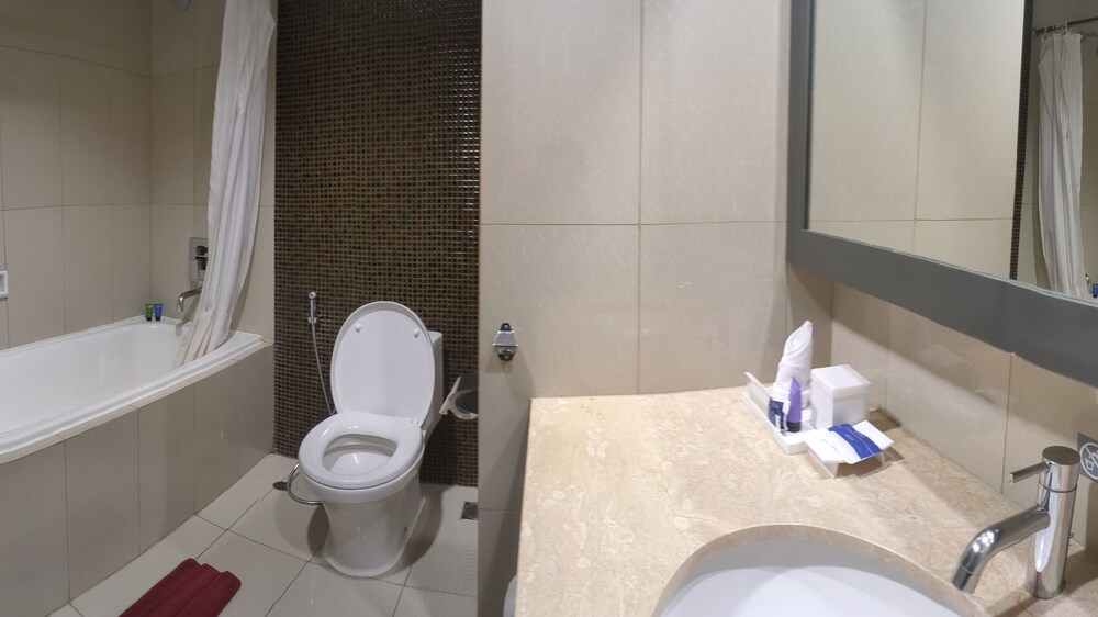 Aston Purwokerto Hotel and Conference Center 64/66