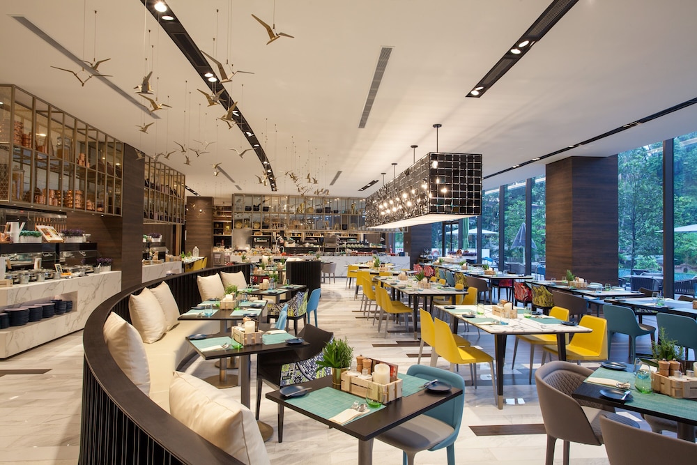 NOVOTEL SINGAPORE ON STEVENS 52/73