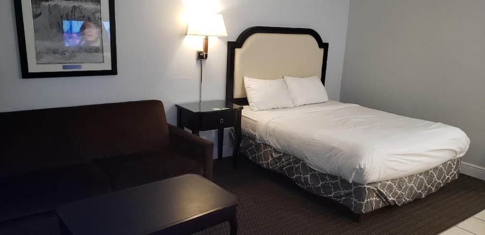 ROOM, SINGLE