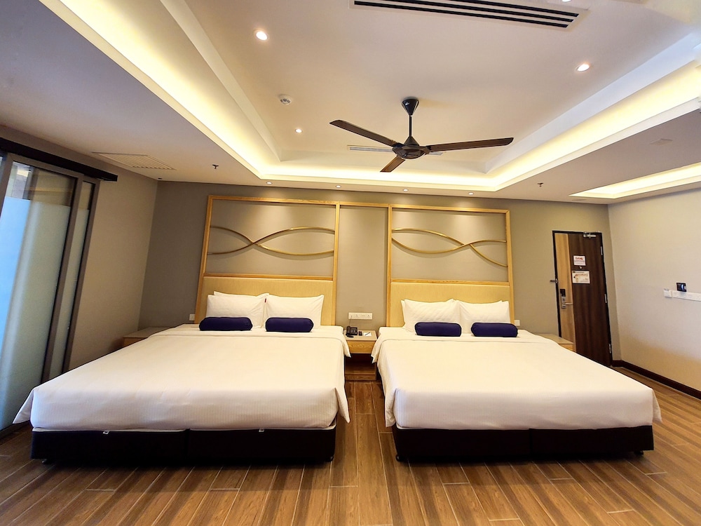 Pacific Regency Beach Resort Port Dickson 11/48