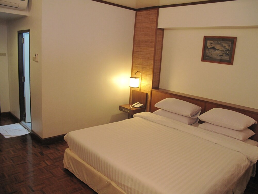 Dusit Hotel 26/50