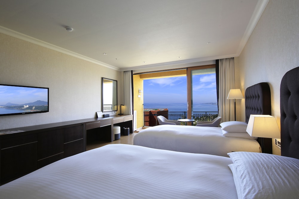 Jeju Booyoung Hotel & Resort 8/54