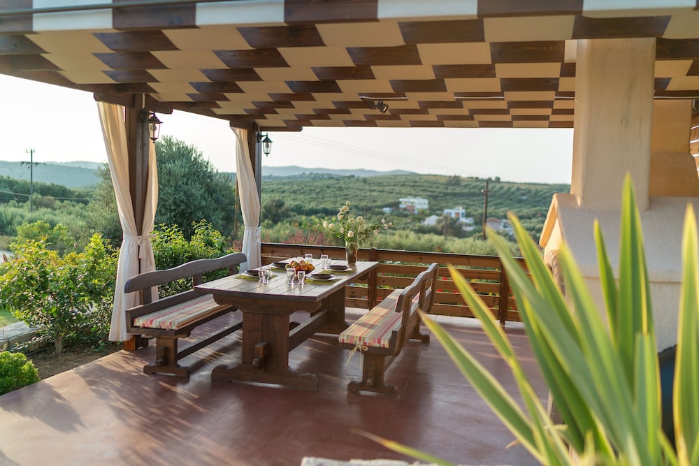 Olive Garden Villas 46/50