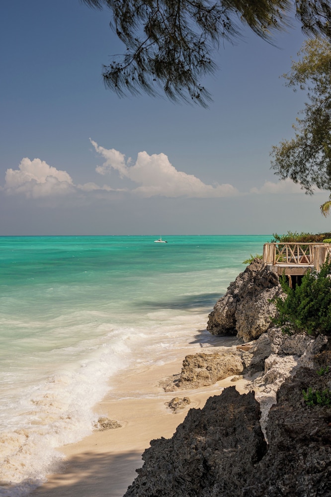 Tanzanite Beach Resort 40/49