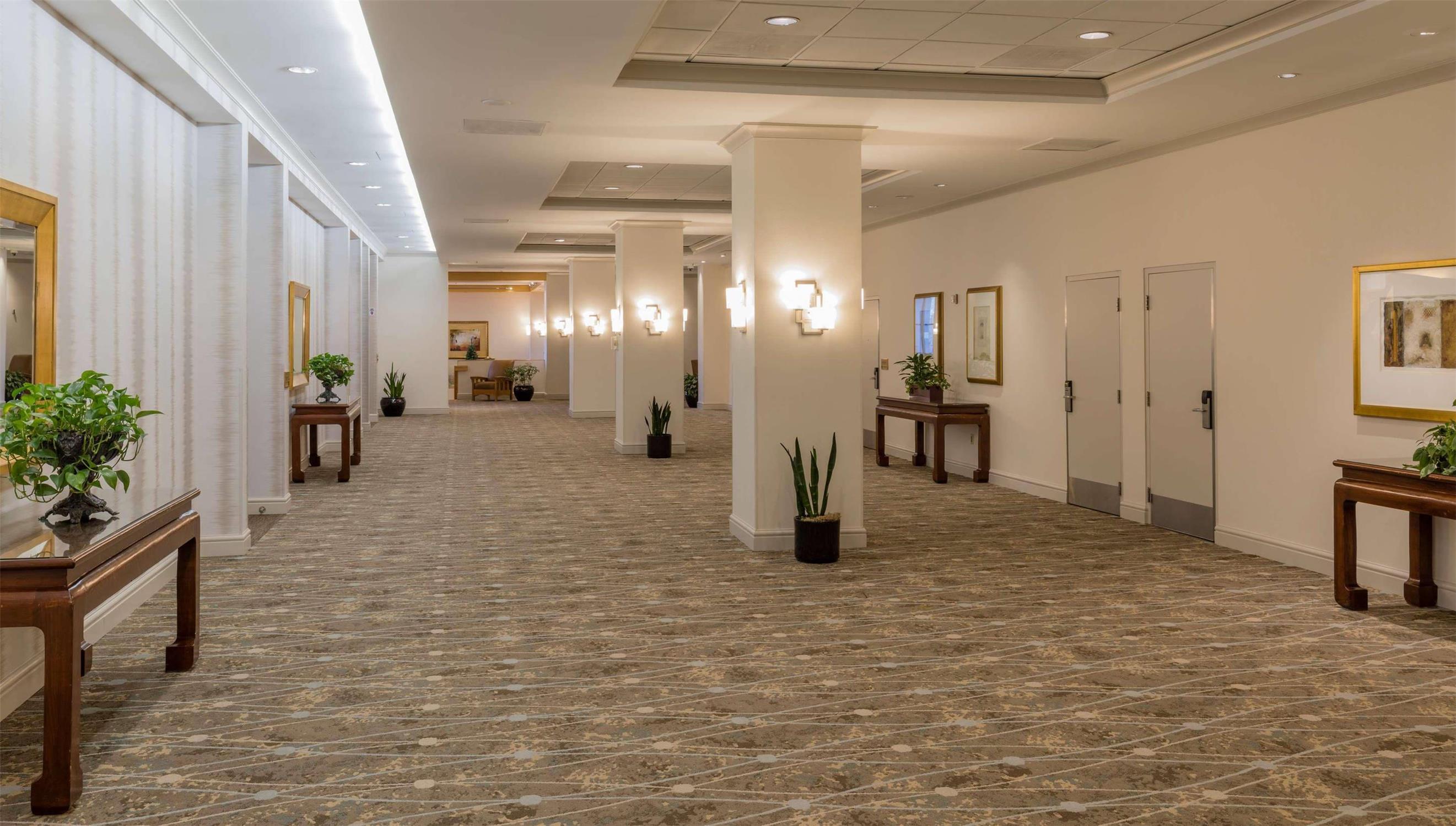 Radisson Hotel Salt Lake City Downtown 33/56