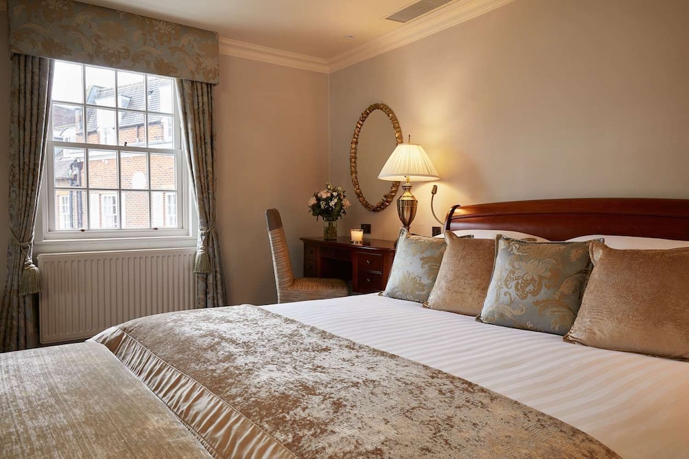 Macdonald Compleat Angler 11/69