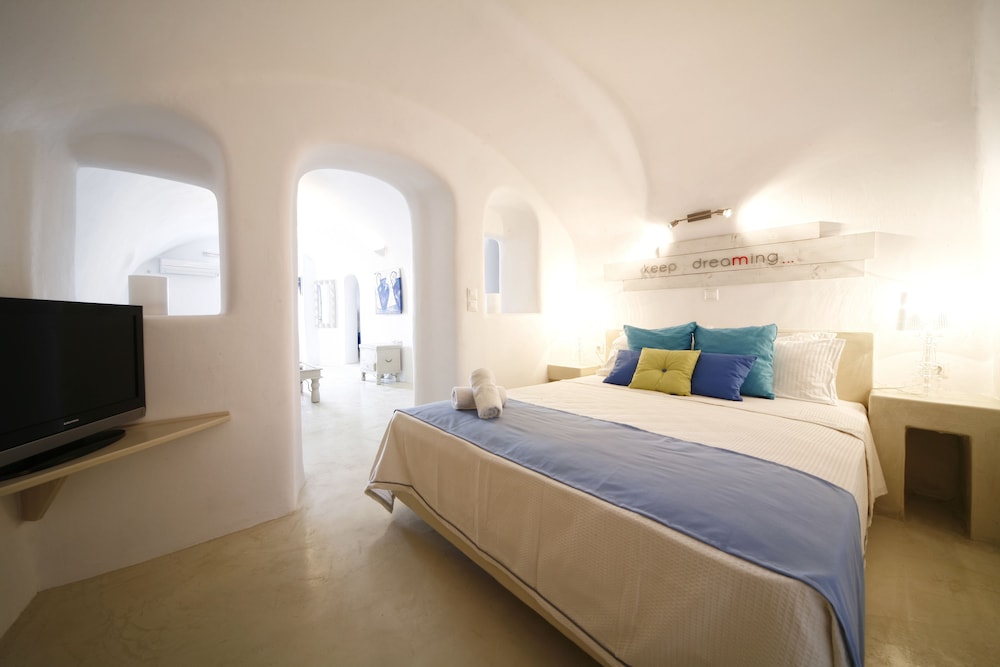 Chroma Suites 5/33