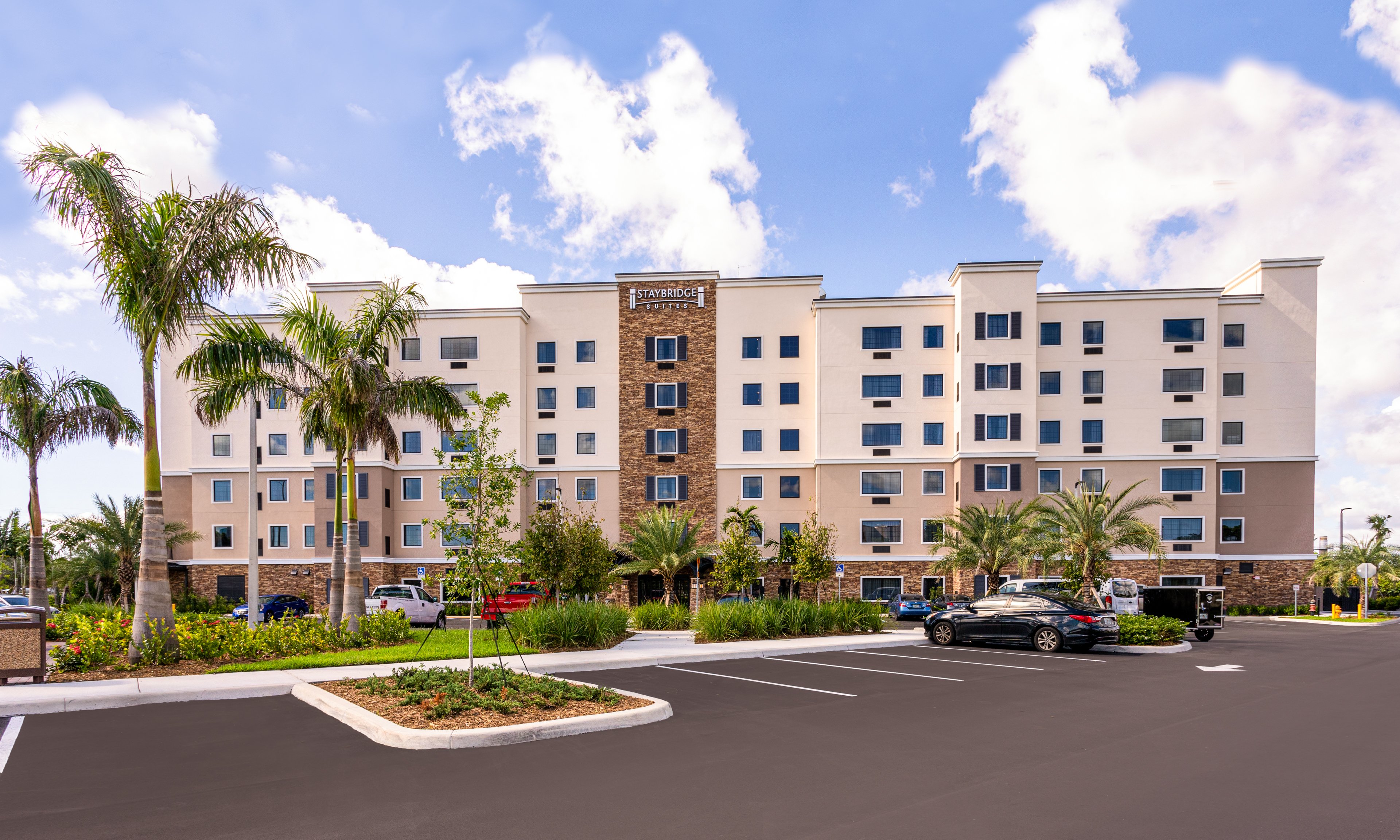 Staybridge Suites Fort Lauderdale Airport - West 51/53
