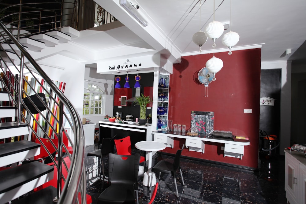Ayaana Boutique Hotel 37/45