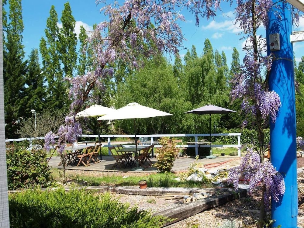 HOTEL AU RELAIS DES LILAS 23/24