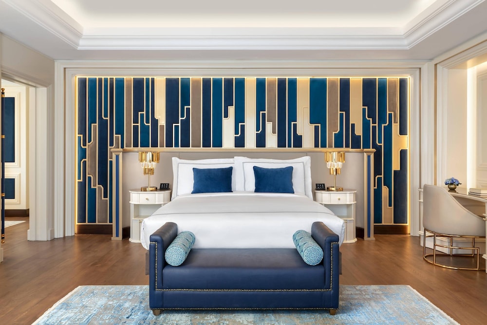 The Ritz Carlton Istanbul 8/50