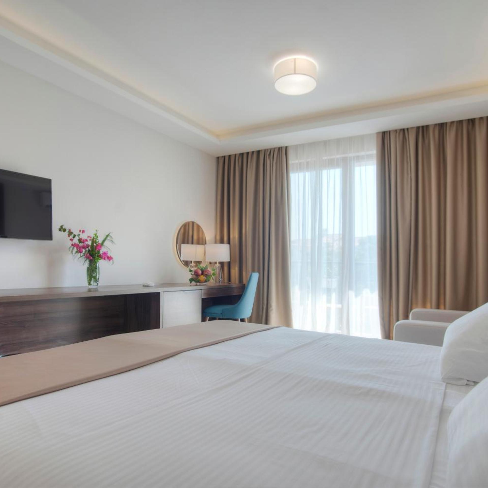ROOM, DOUBLE BED, WITH EXTRA BED