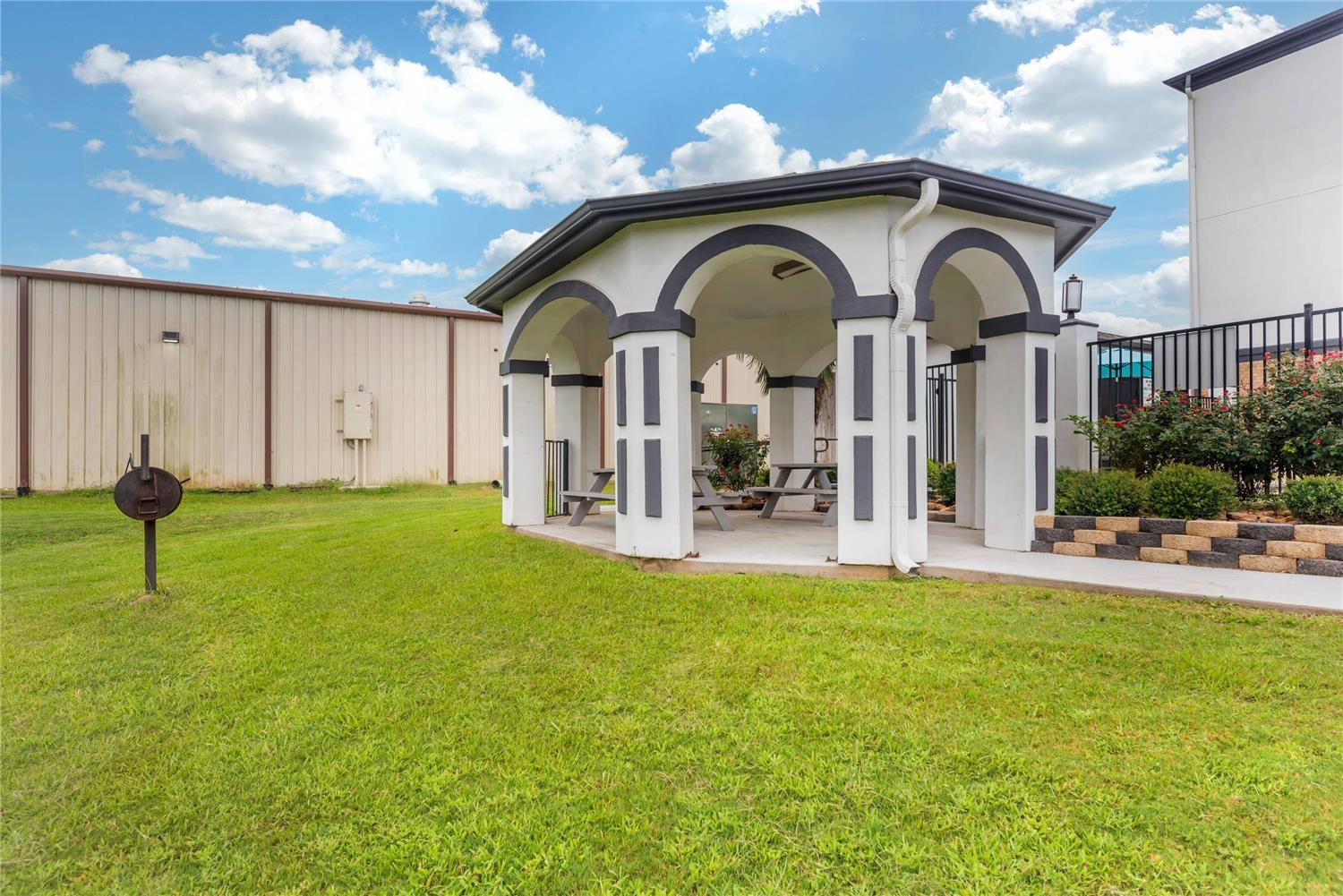 Comfort Inn & Suites Schulenburg TX 19/23