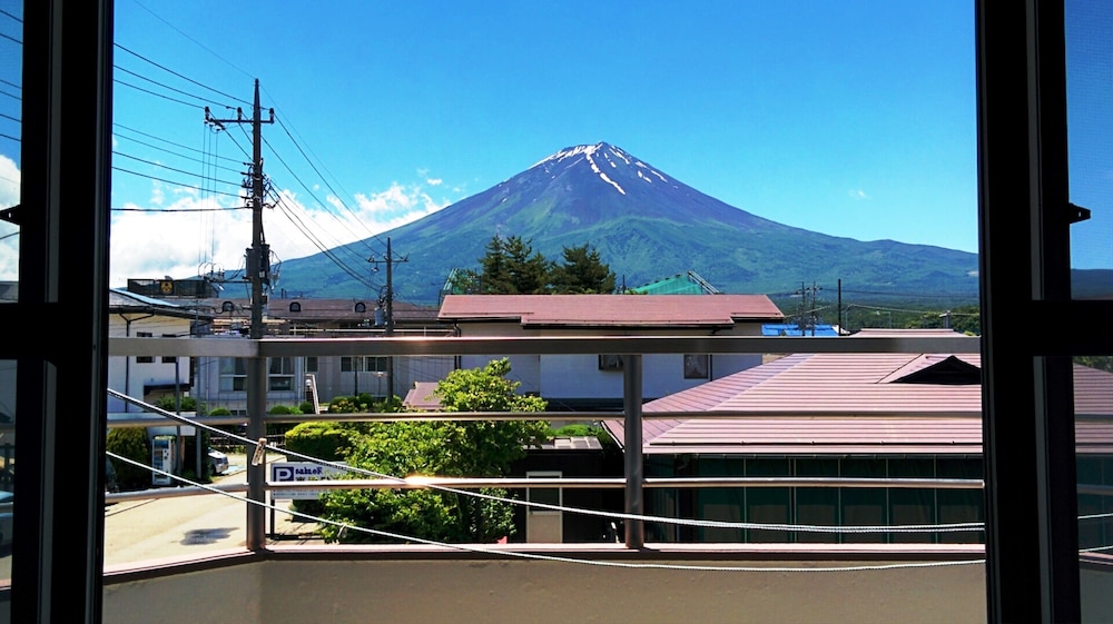 K S House Fuji View Hostel 58/62