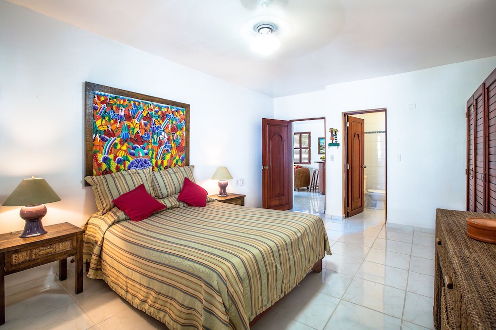 Cabarete Palm Beach Condos 7/50