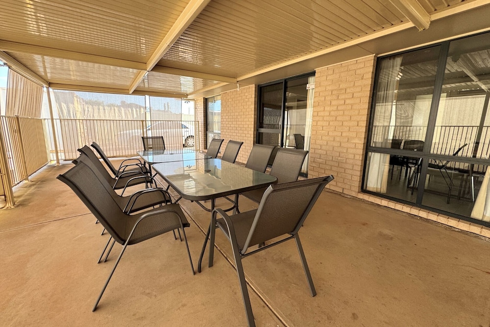Sundowner Cabin And Tourist Park 35/50