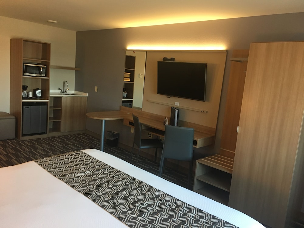 Microtel Inn And Suites By Wyndham Moorhead Fargo Area 17/39
