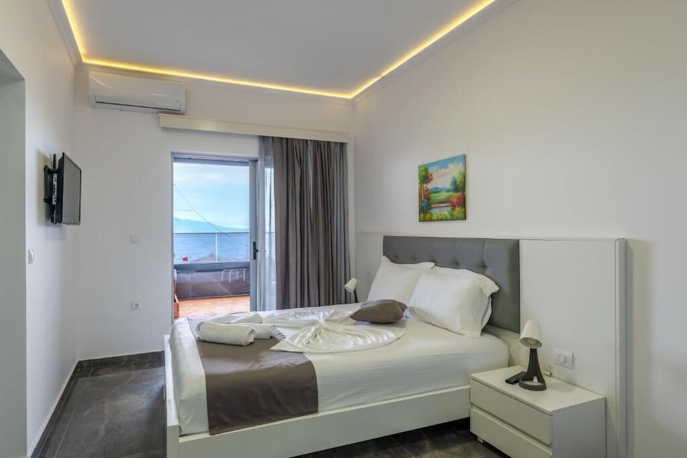 apartment, sea view