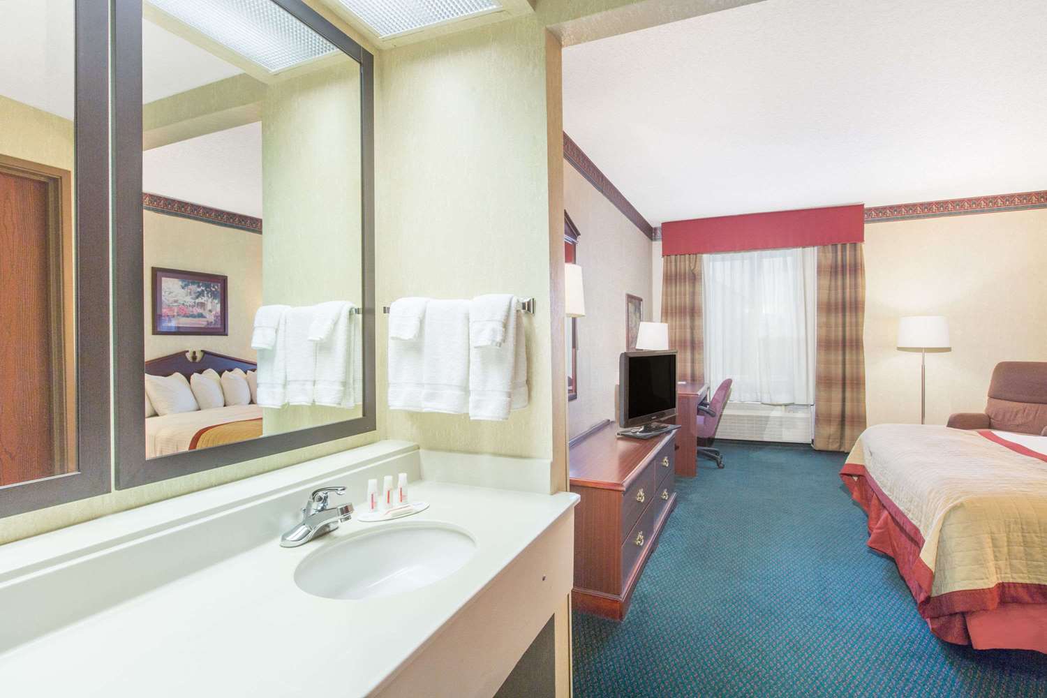 Baymont By Wyndham Jonesboro 6/6