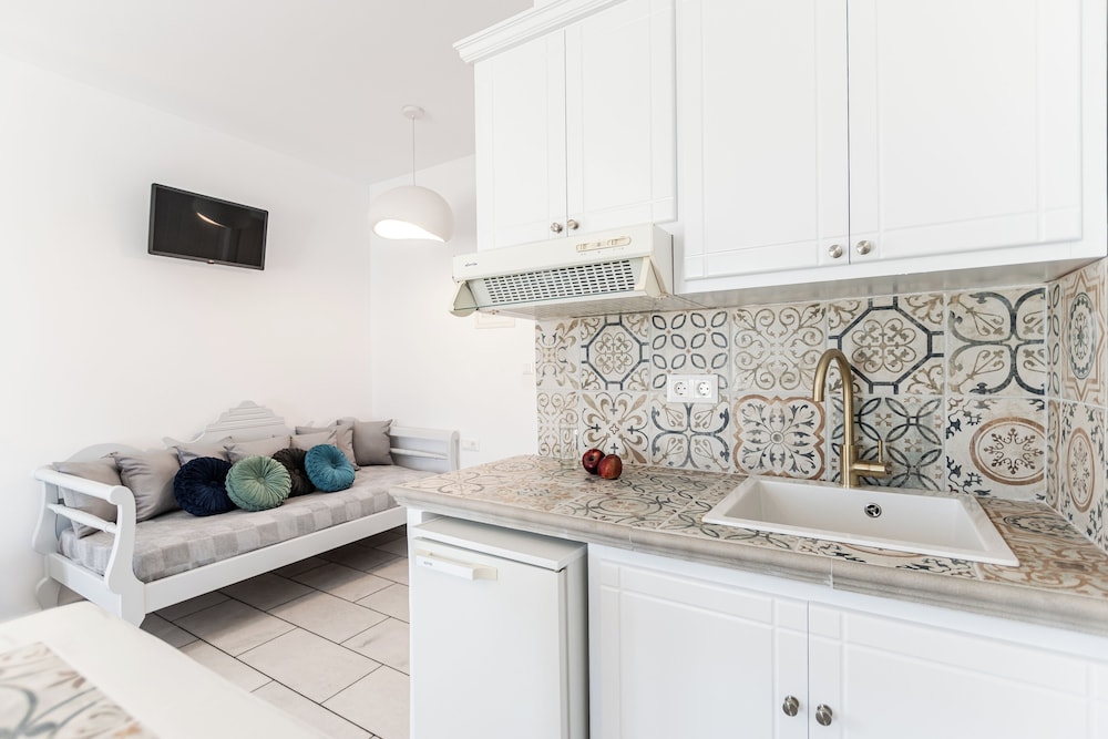 Birbas Hotel 109/128