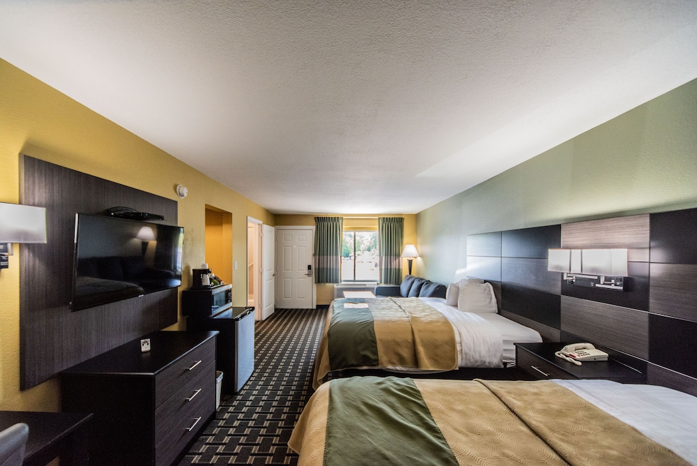 Relax Inn &amp; Suites 40/82
