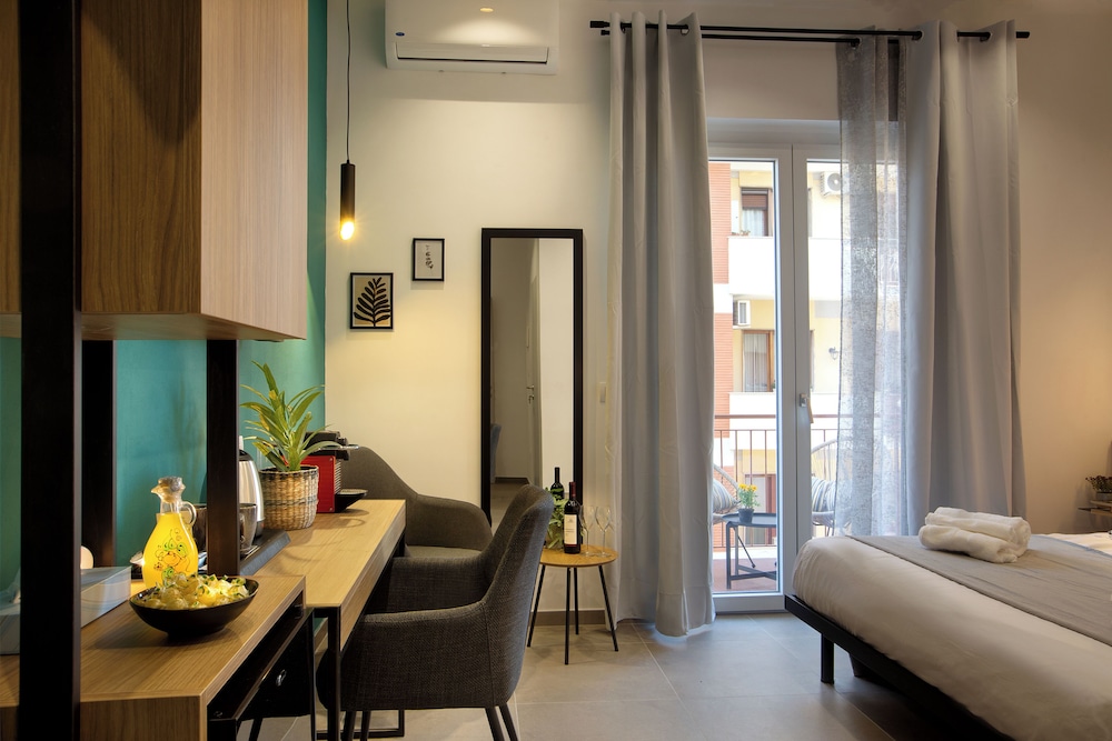 Mare Fuori Rooms 6/23