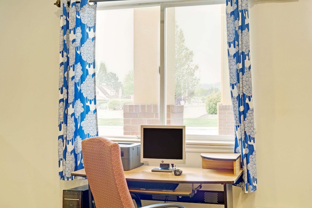 Days Inn By Wyndham Lehi 24/26