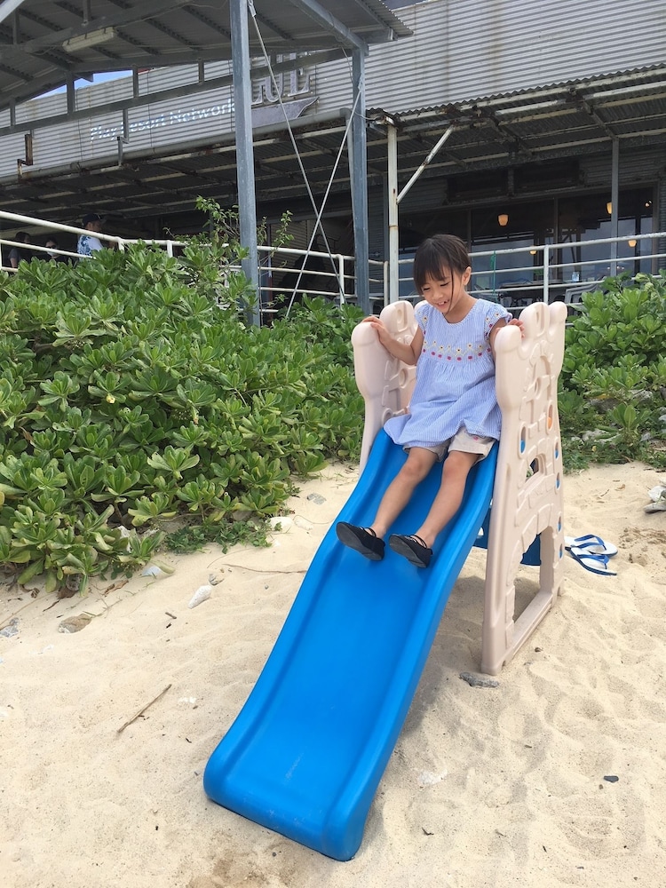 On The Beach Lue 38/69
