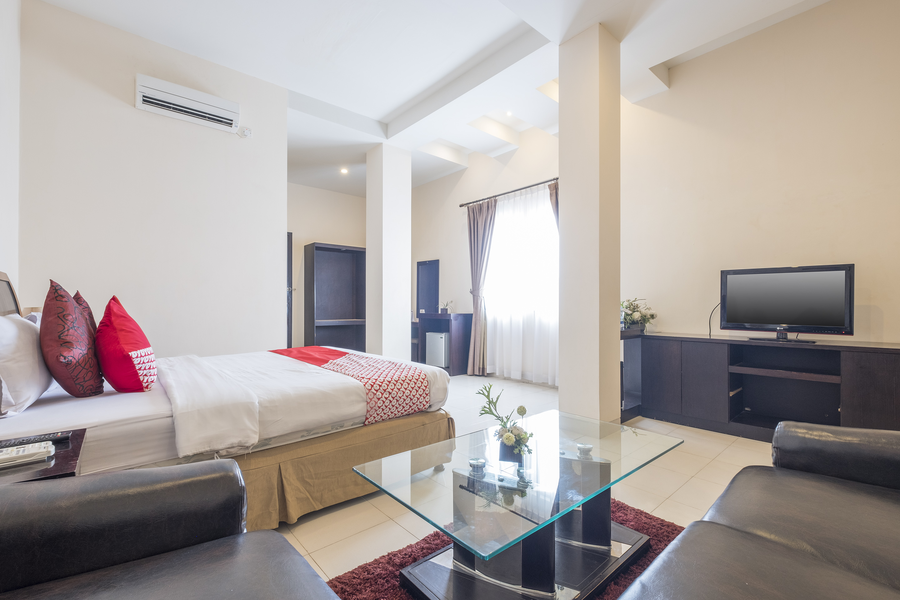 Asia Hotel Makassar 24/30