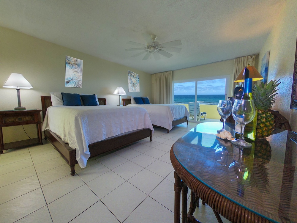 THE PALMS AT PELICAN COVE 22/66