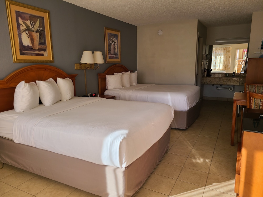 Quality Inn & Suites Orlando East - UCF Arena 18/43