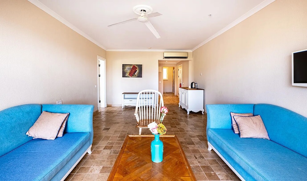 Andriake Beach Club Hotel 19/50