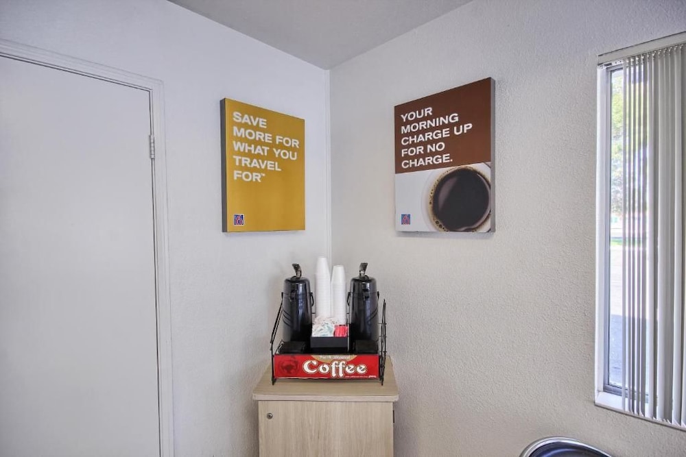 Motel6 Porterville, CA 25/57